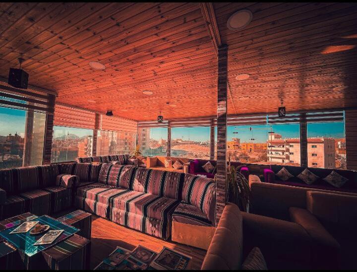 Petra Cabin Hostel Wadi Musa Buitenkant foto